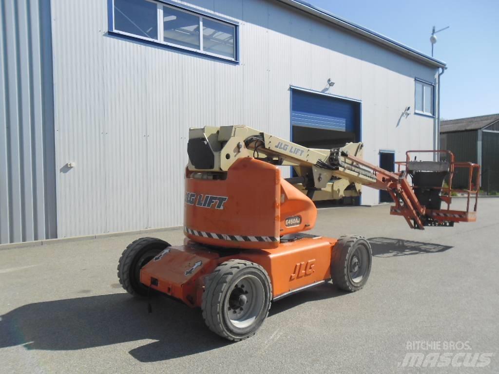 JLG E 450 AJ ブームリフト　屈伸型