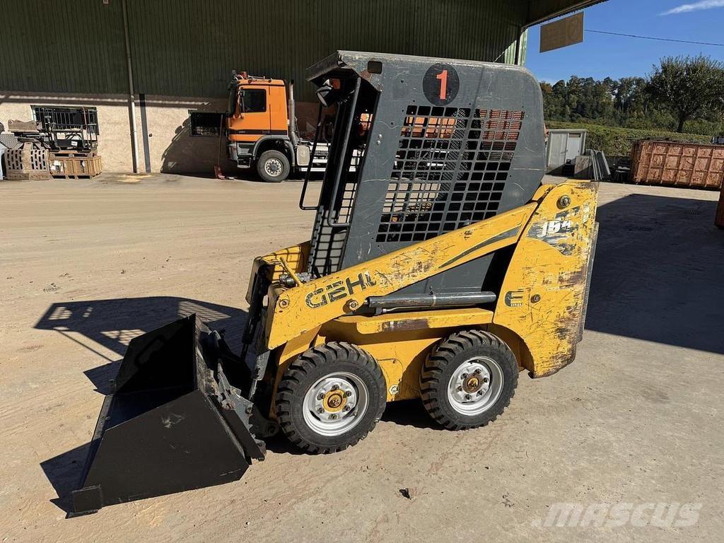 Gehl 1640 スキッダー