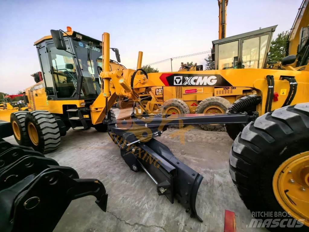 XCMG GR 2153 モーターグレーダー