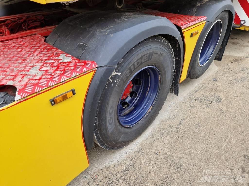 DAF XF 530 6x2 中古トラクターヘッド | トレーラーヘッド