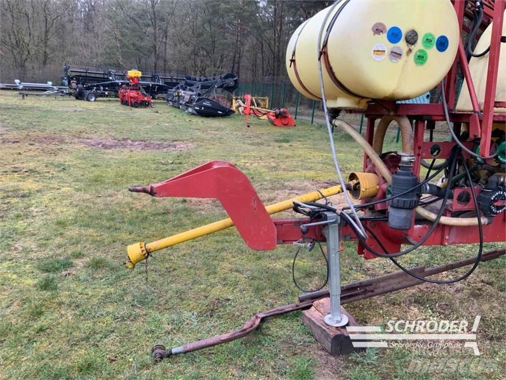 Hardi 462 TY 牽引型スプレイヤー