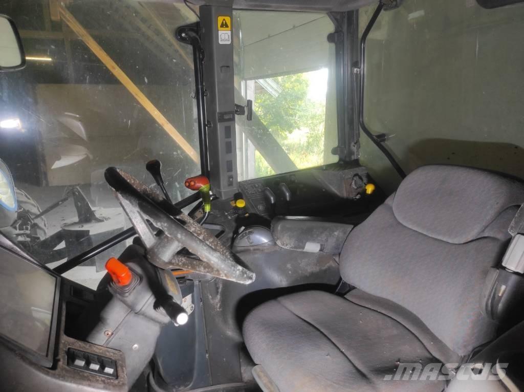 New Holland TM 130A トラクター