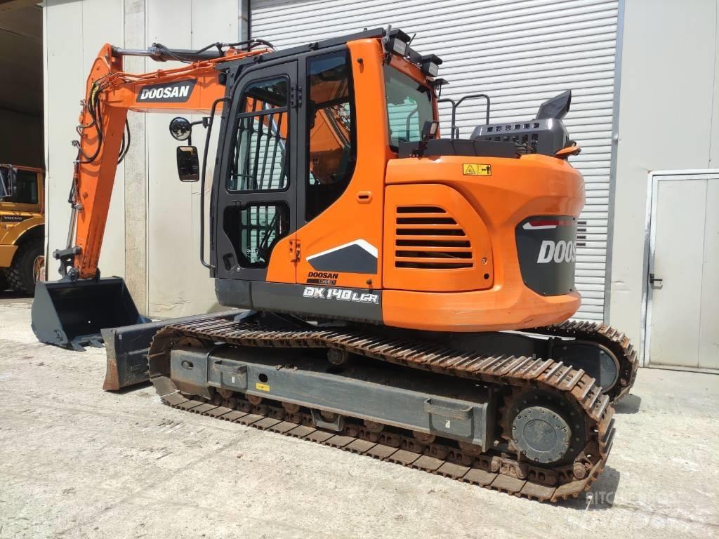 Doosan DX 140 LCR-7 大型油圧ショベル12t以上（パワーショベル・ユンボ）