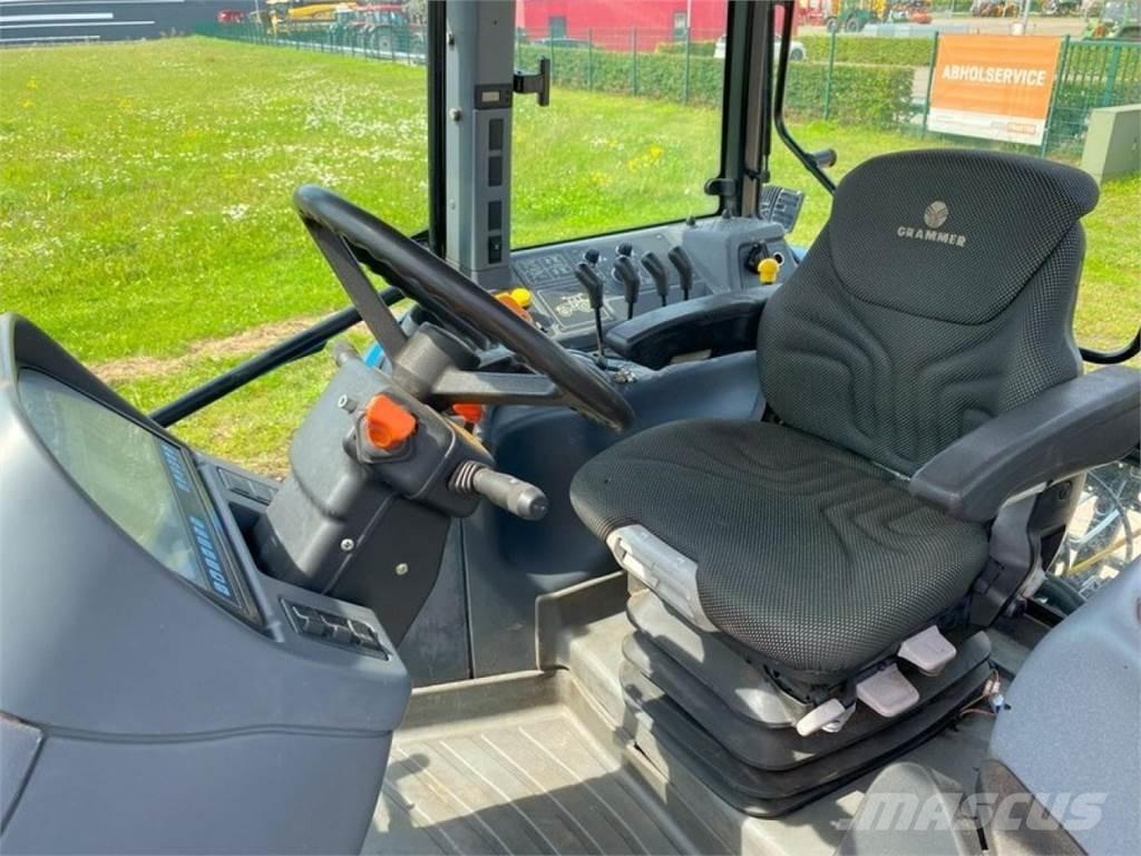 New Holland TM 155 トラクター