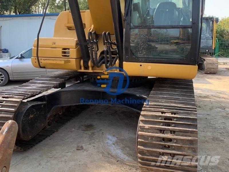 CAT 320 D 中型油圧ショベル 7ｔ-12ｔ（ユンボ・パワーショベル・バックホー）