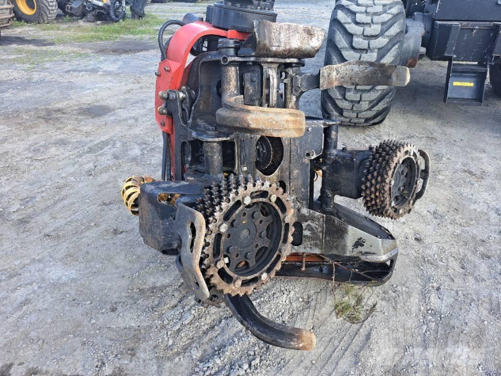 Komatsu 911 ハーベスター