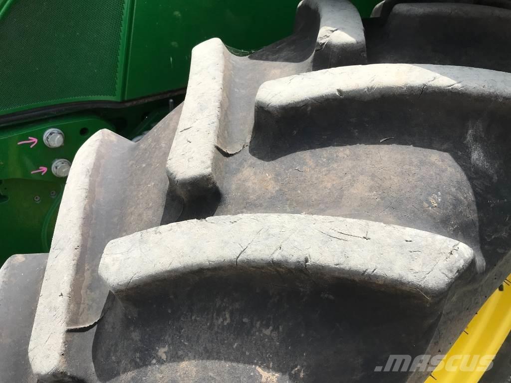 John Deere 6130 M トラクター