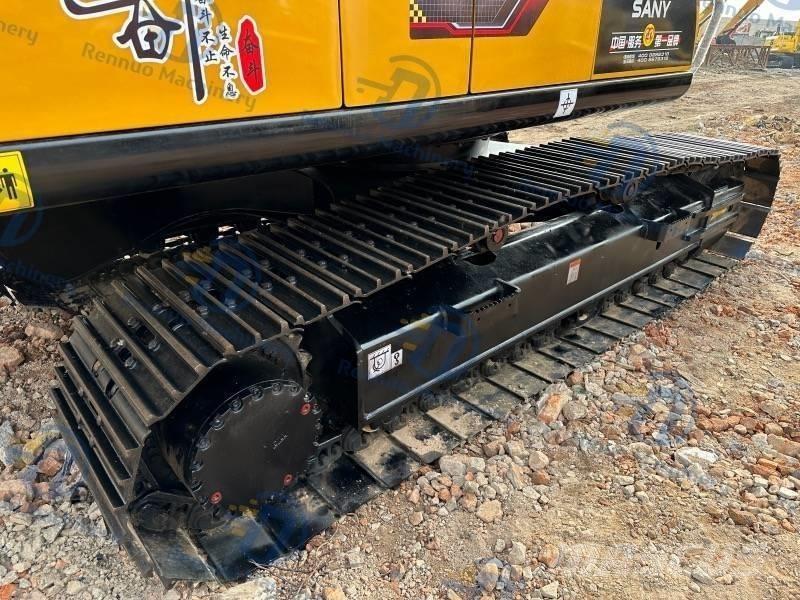 Sany SY 215 C 大型油圧ショベル12t以上（パワーショベル・ユンボ）