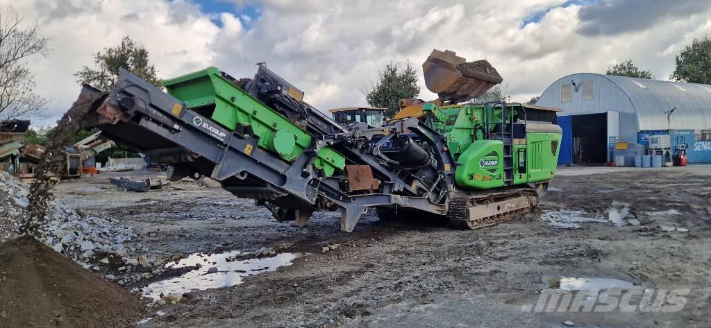 EvoQuip COBRA 230R 自走式クラッシャー