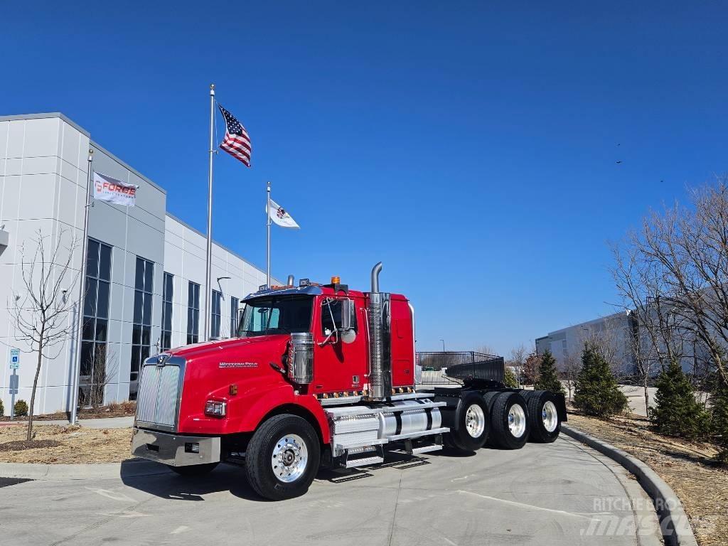 Western Star 4900 SB 中古トラクターヘッド | トレーラーヘッド