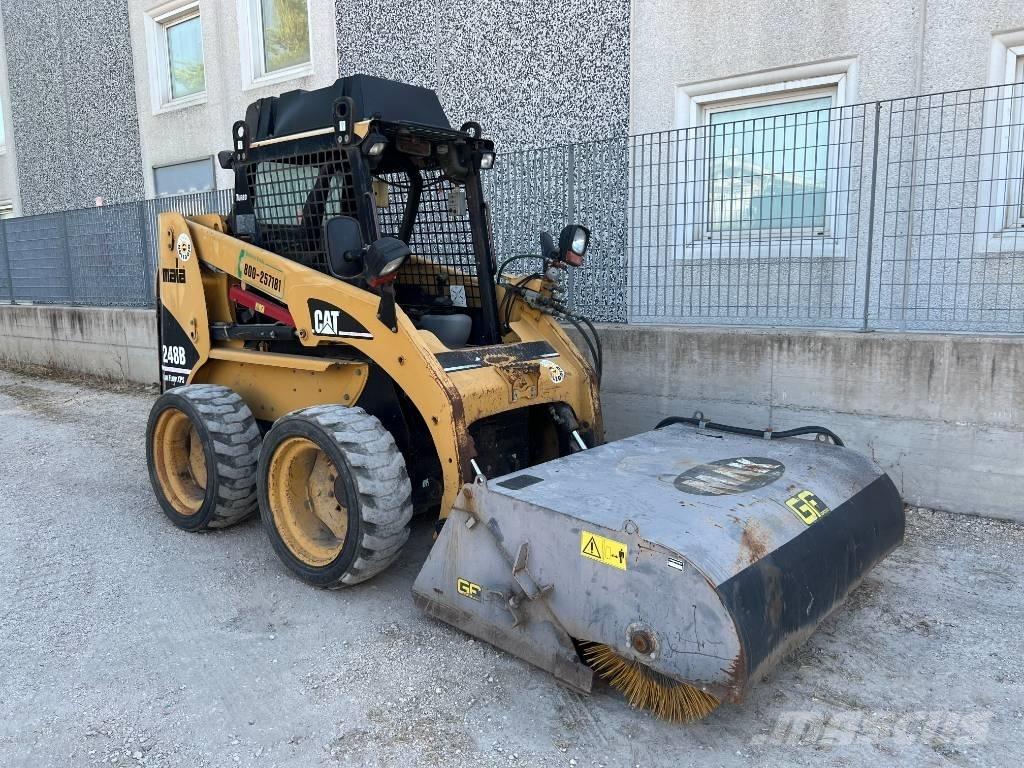 CAT 248 B HF-XPS スキッドステアローダー