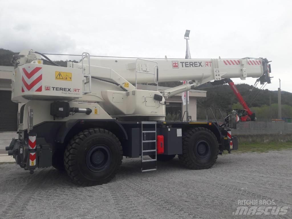 Terex TRT 70 ラフテレーンクレーン
