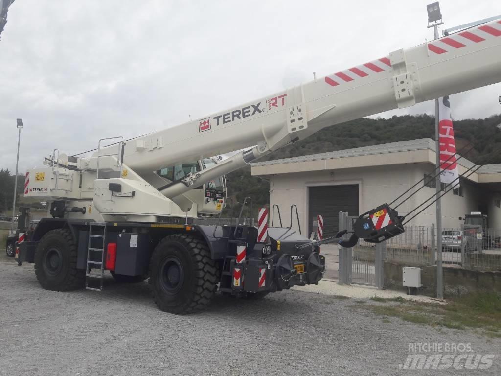 Terex TRT 70 ラフテレーンクレーン