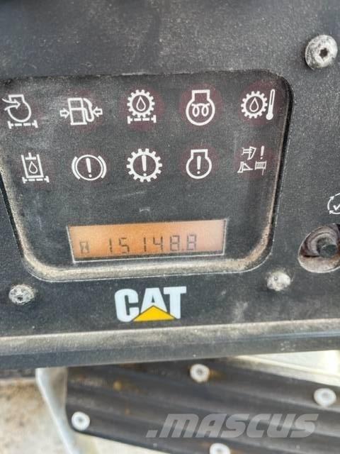 CAT D 6 T LGP ブルドーザー