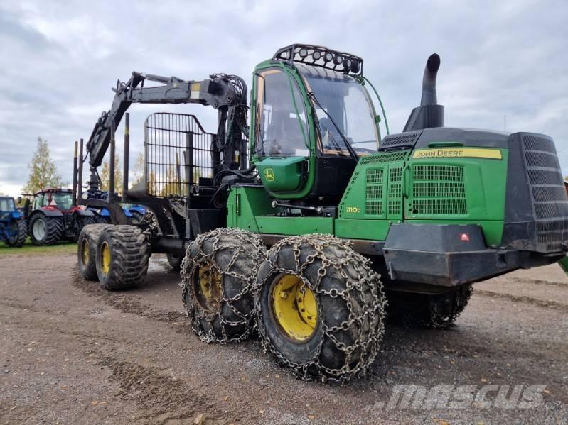 John Deere 1110 G フォワーダー