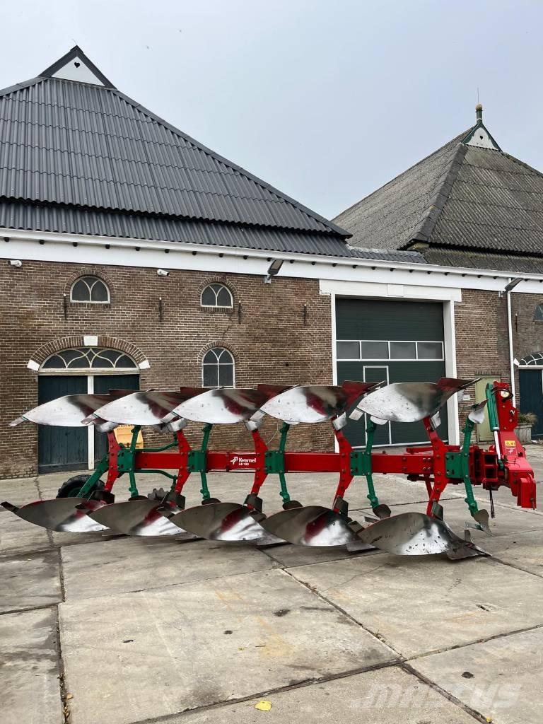 Kverneland LB100-300 リバーシブルプラウ