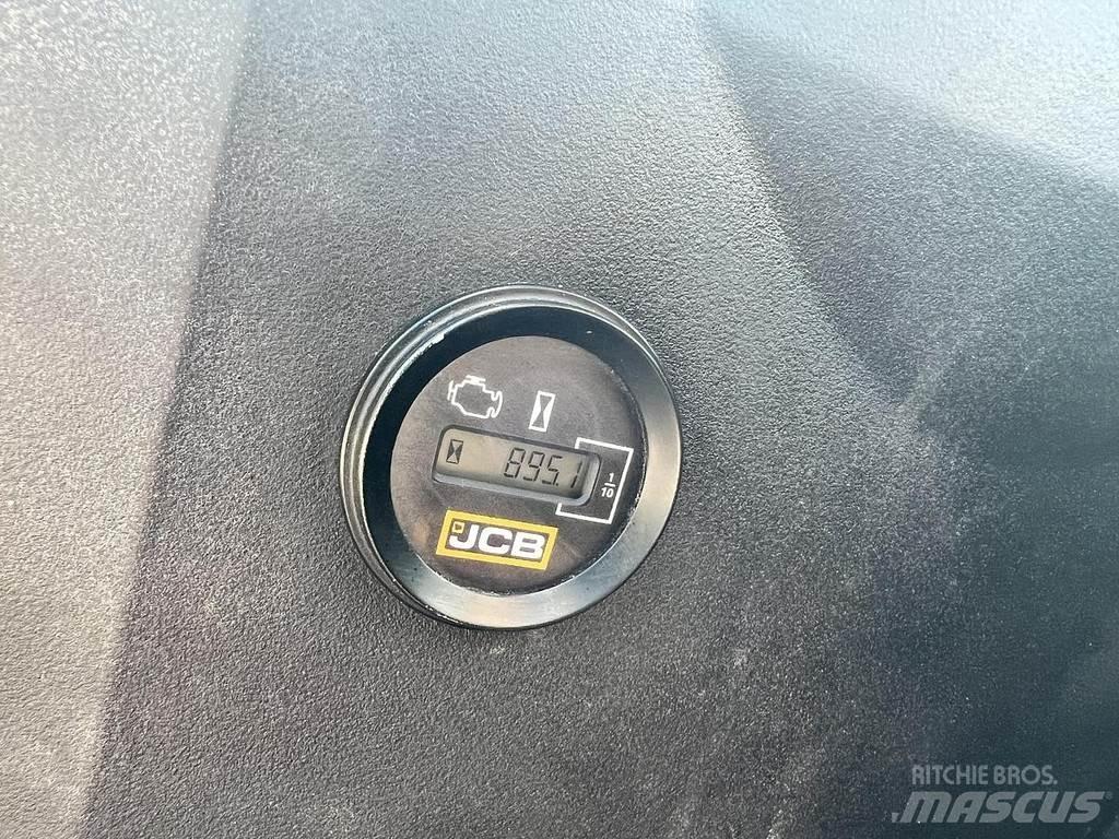 JCB 16 c-1 特殊油圧ショベル