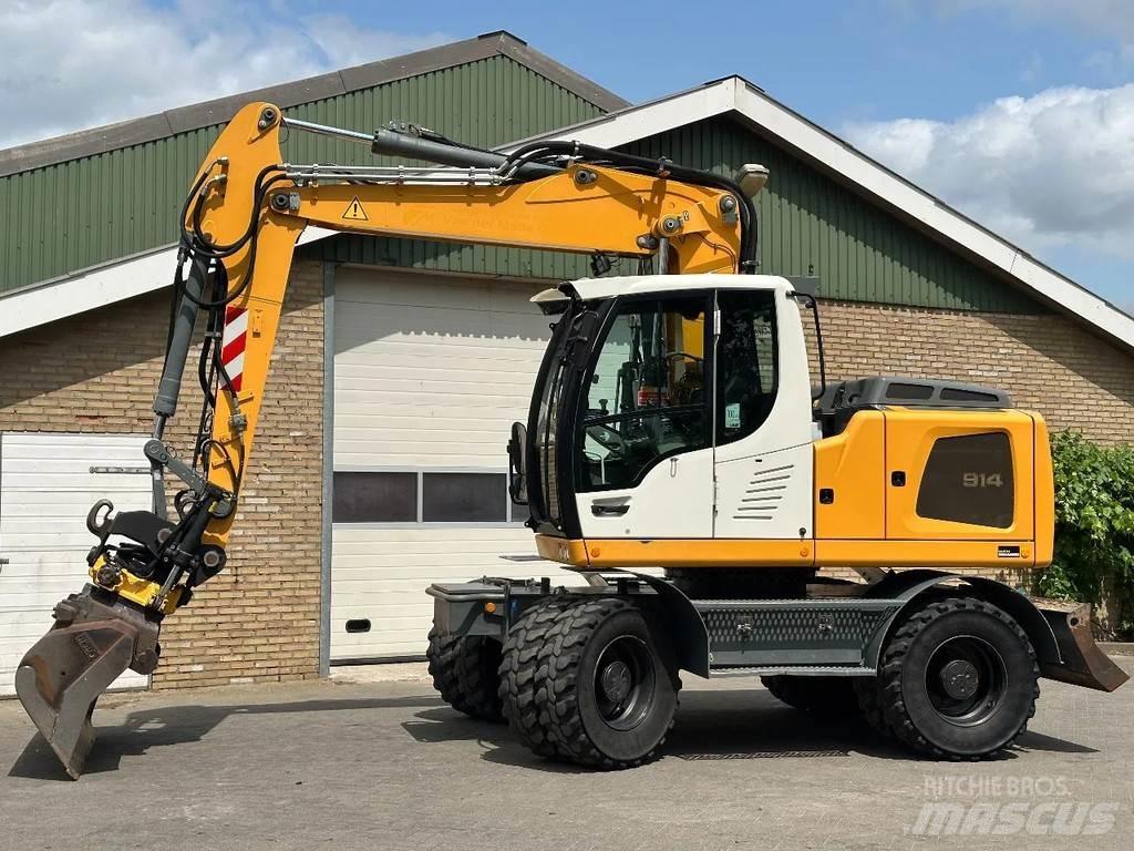 Liebherr A914 ホイール式油圧ショベル（パワーショベル・ユンボ・バックホー）