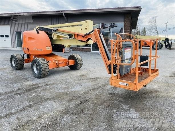 JLG 450 AJ ブームリフト　屈伸型