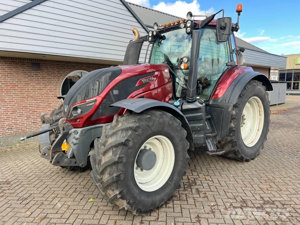 Valtra T 174 Versu トラクター