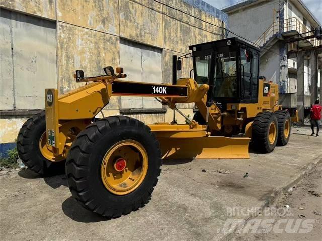 CAT 140 K モーターグレーダー