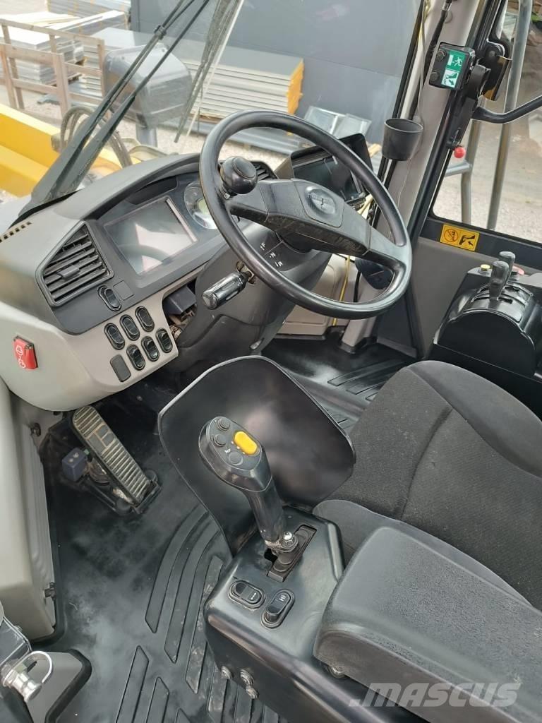 Komatsu WA 500 ホイールローダー・タイヤショベル