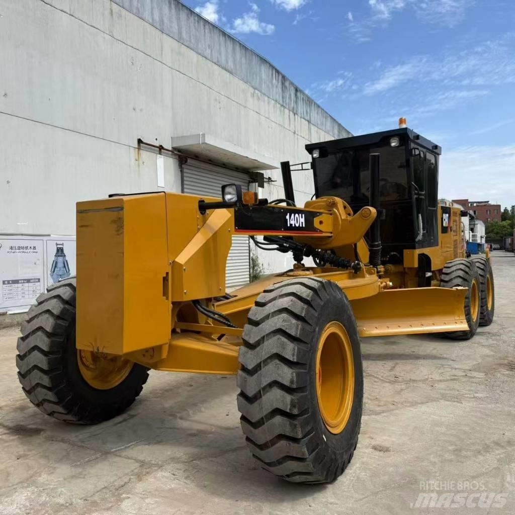 CAT 140 H モーターグレーダー