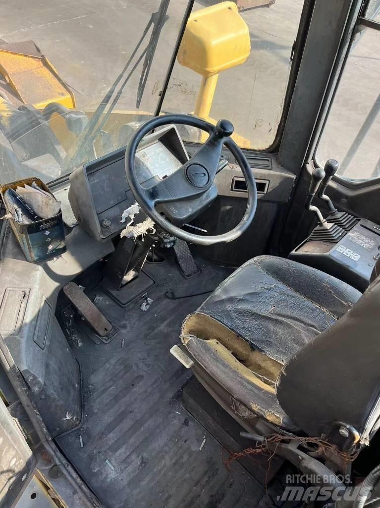 Komatsu WA 470 ホイールローダー・タイヤショベル