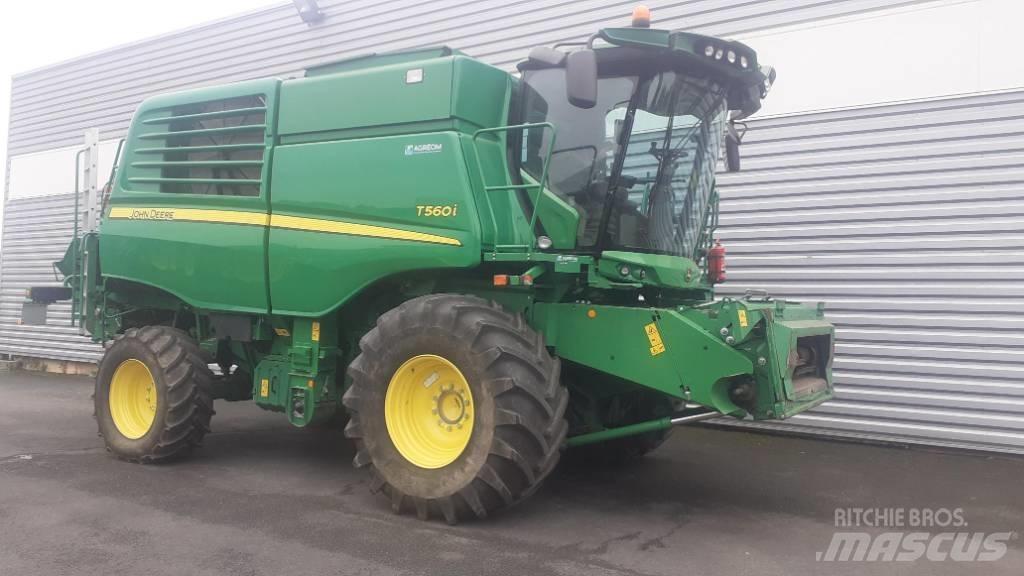 John Deere T 560 i コンバイン