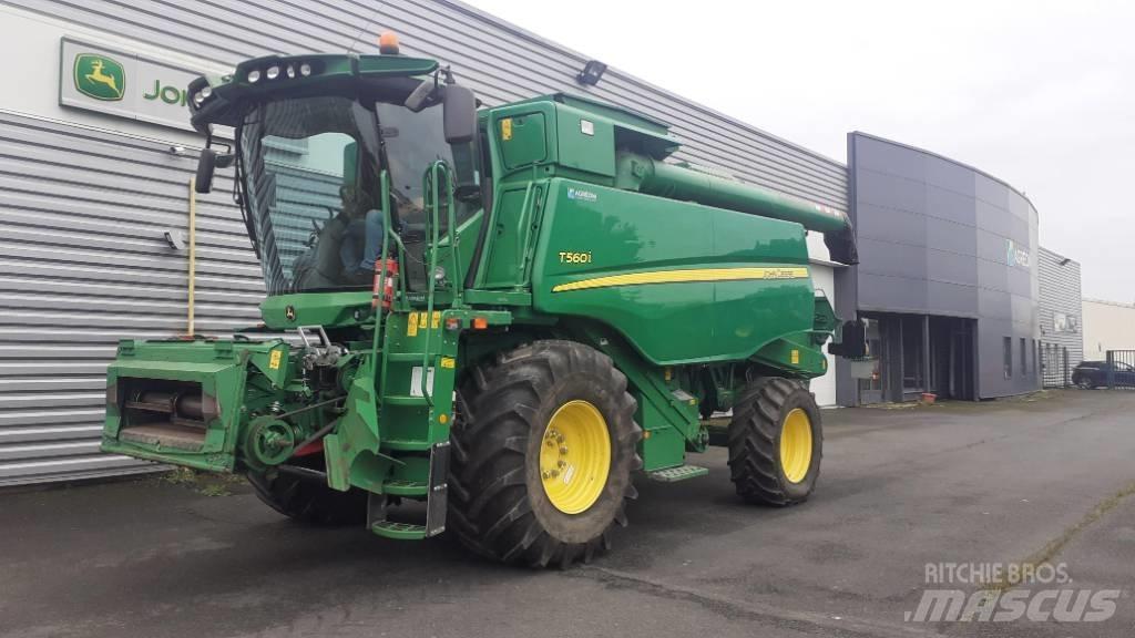 John Deere T 560 i コンバイン