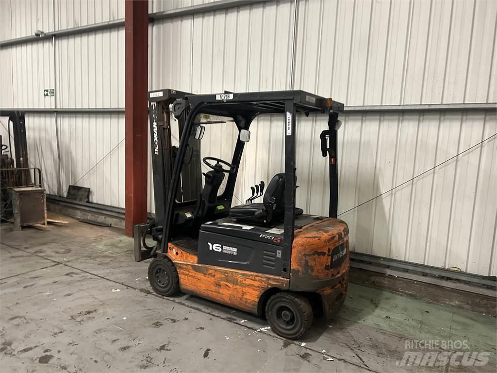 Doosan B16X-5 バッテリーフォークリフト