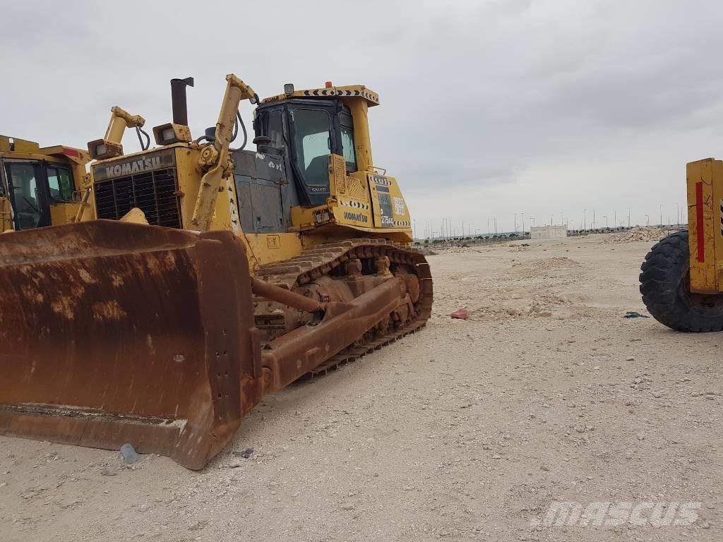 Komatsu D 275 AX ブルドーザー