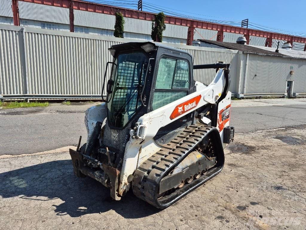 Bobcat T 66 スキッドステアローダー