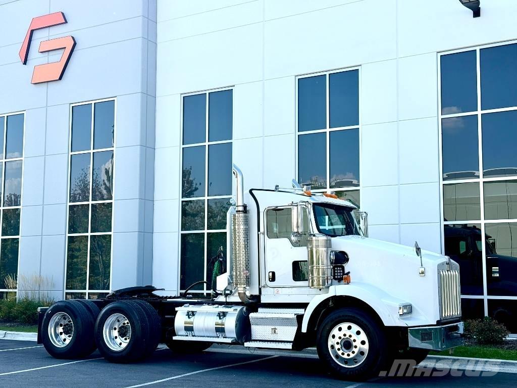 Kenworth T 800 中古トラクターヘッド | トレーラーヘッド