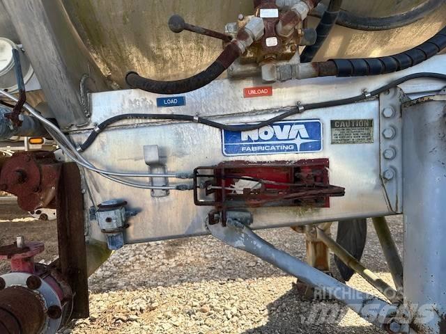  NOVA MC307 7000 GAL タンカートレーラー