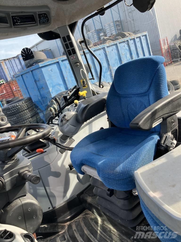 New Holland T 6020 トラクター