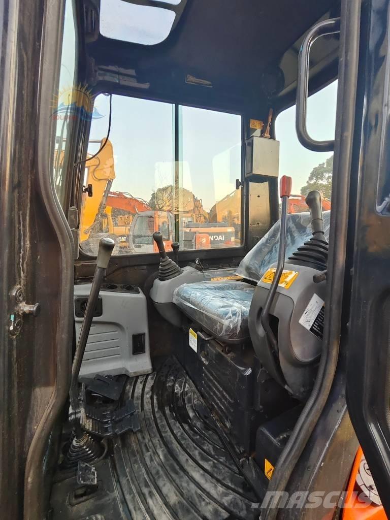 Kubota KX 155 ミニ油圧ショベル 7t以下（ミニユンボ・ミニディガー）