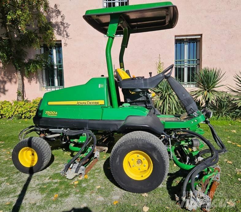 John Deere 7500 A フェアウェイモア/芝刈り機