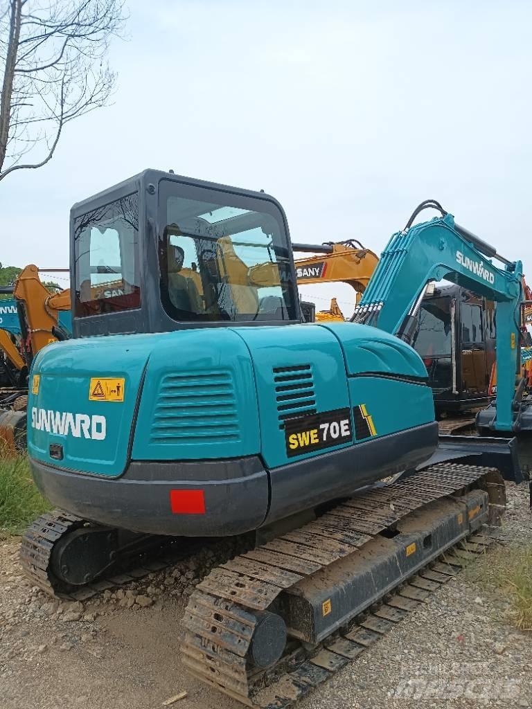 Sunward SWE70 中型油圧ショベル 7ｔ-12ｔ（ユンボ・パワーショベル・バックホー）