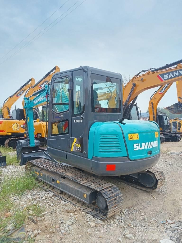 Sunward SWE70 中型油圧ショベル 7ｔ-12ｔ（ユンボ・パワーショベル・バックホー）