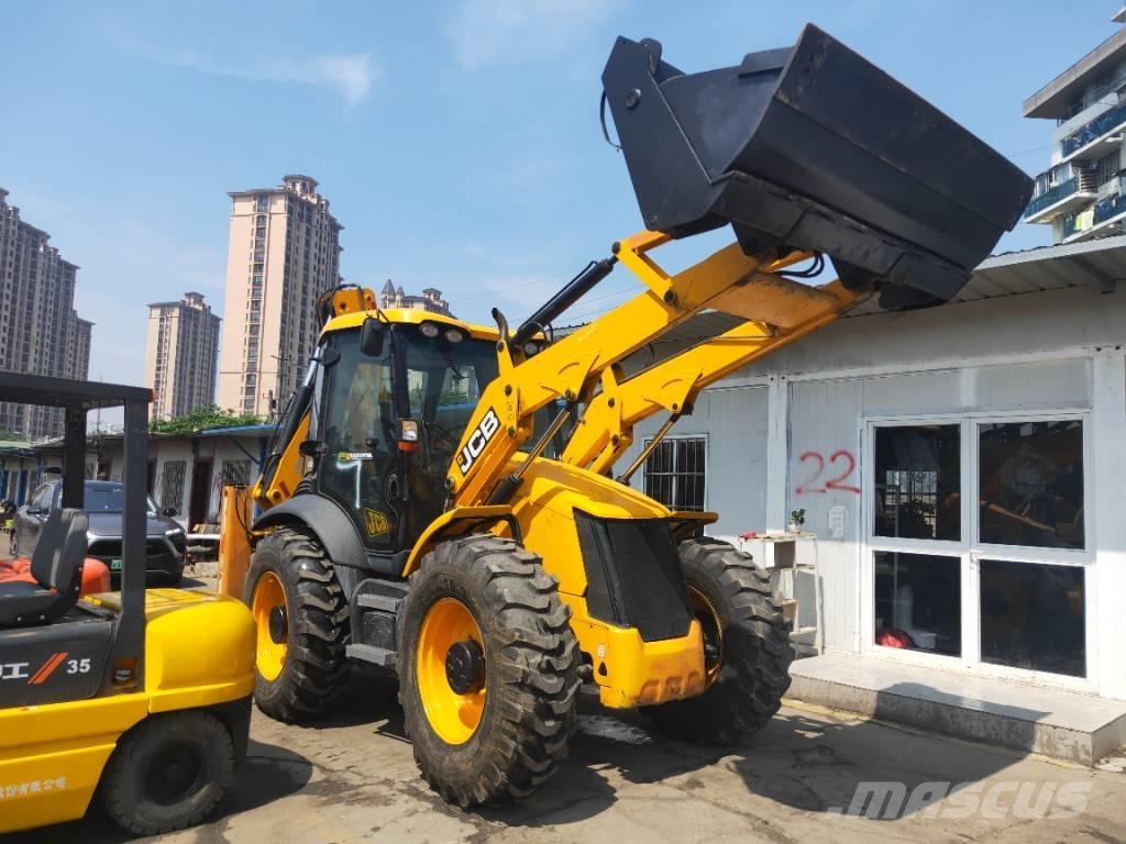 JCB 4CX バックホーローダー