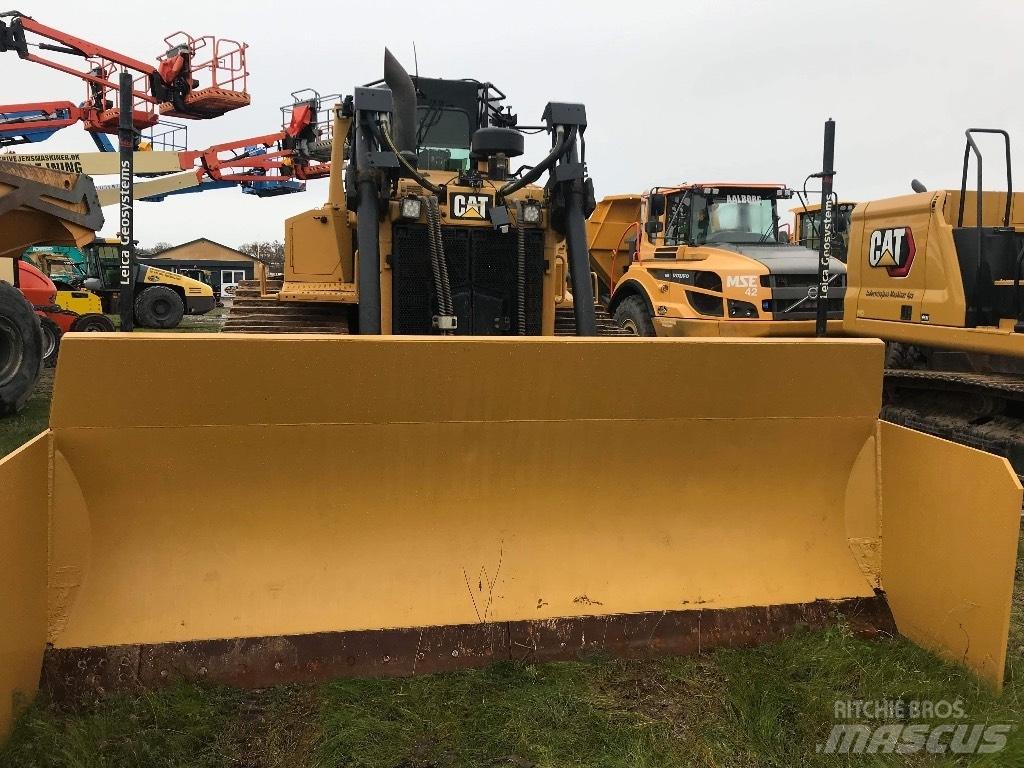CAT D 6 T LGP D6T ブルドーザー