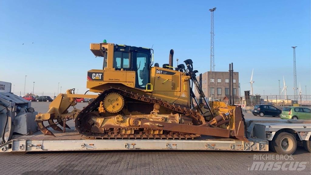 CAT D 6 T LGP D6T ブルドーザー