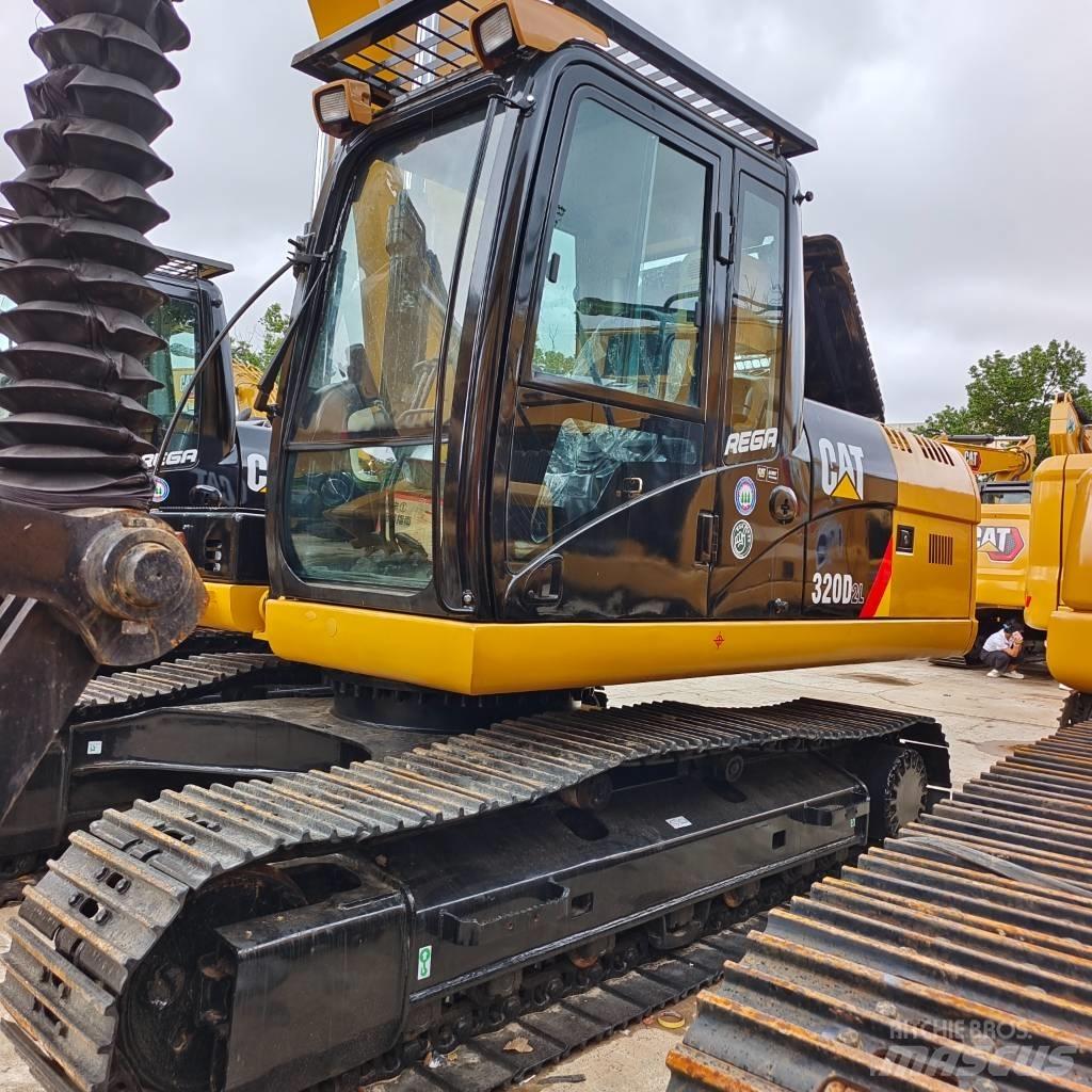 CAT 320D 大型油圧ショベル12t以上（パワーショベル・ユンボ）