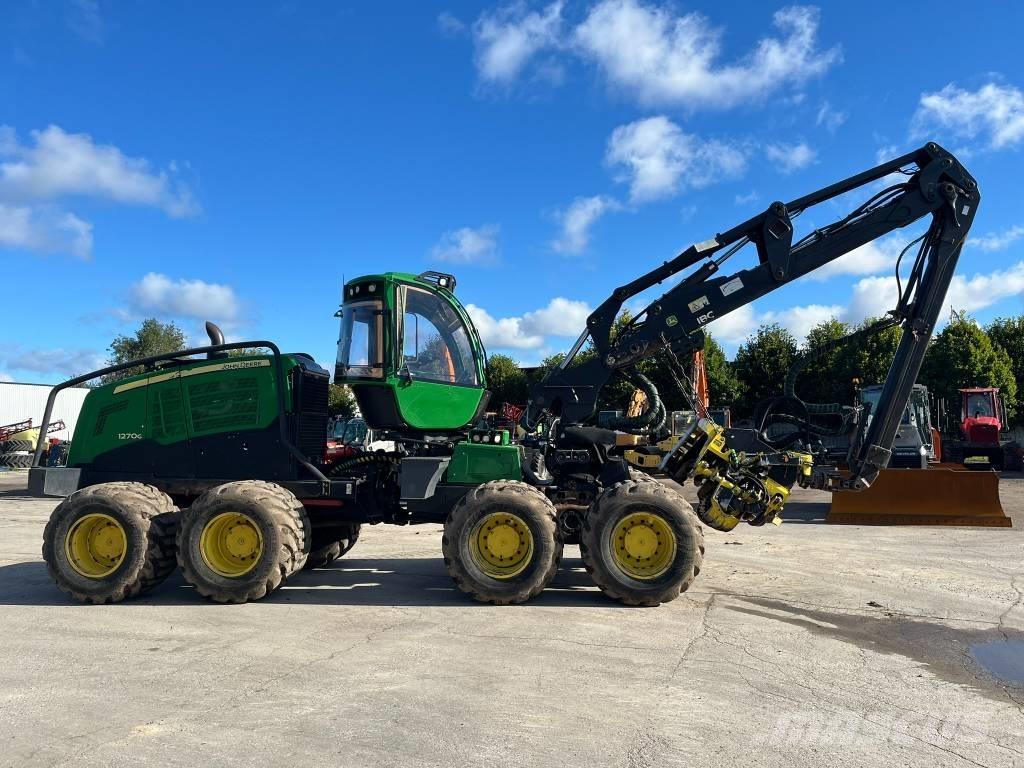 John Deere 1270G 8W ハーベスター