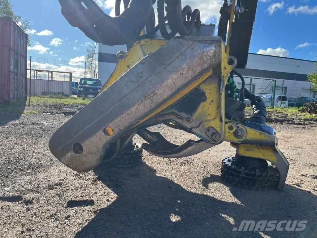 John Deere 1270G 8W ハーベスター