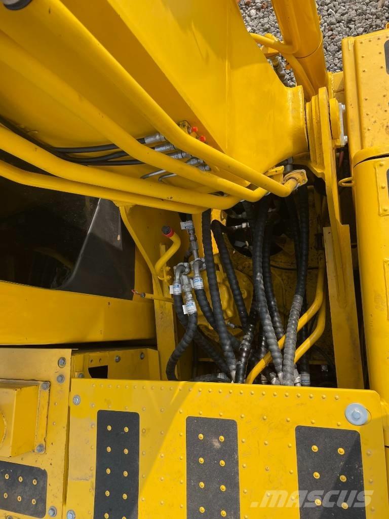 Komatsu PC 200-8 大型油圧ショベル12t以上（パワーショベル・ユンボ）