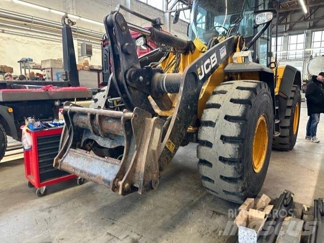JCB 427 ZX T4 バックホーローダー