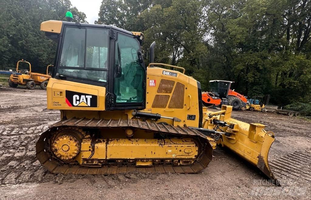 CAT D 4 K 2 LGP ブルドーザー