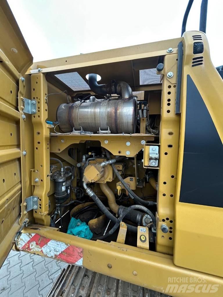 CAT 320 大型油圧ショベル12t以上（パワーショベル・ユンボ）